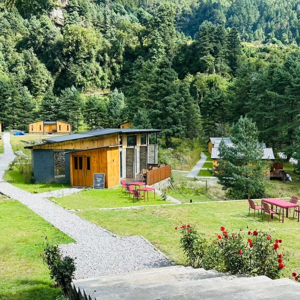 Himalayan Everest Lodge 12