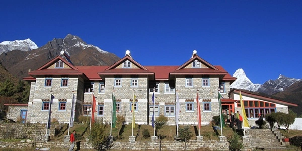 Everest Summit Lodge