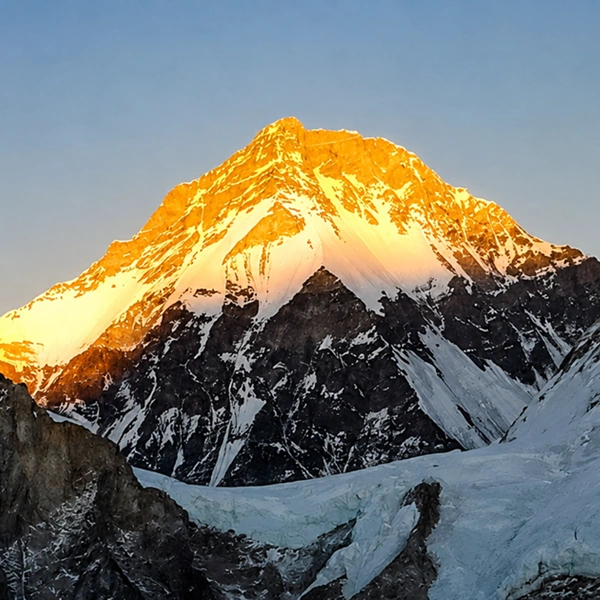 Gokyo Ri vs Kala Patthar Which Everest View Wins