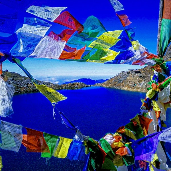Gosainkunda Luxury Trek