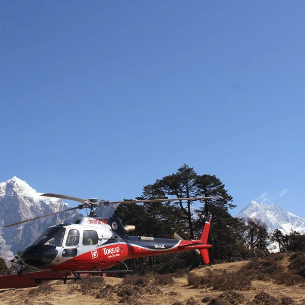 Why Book the Everest Helicopter Tour