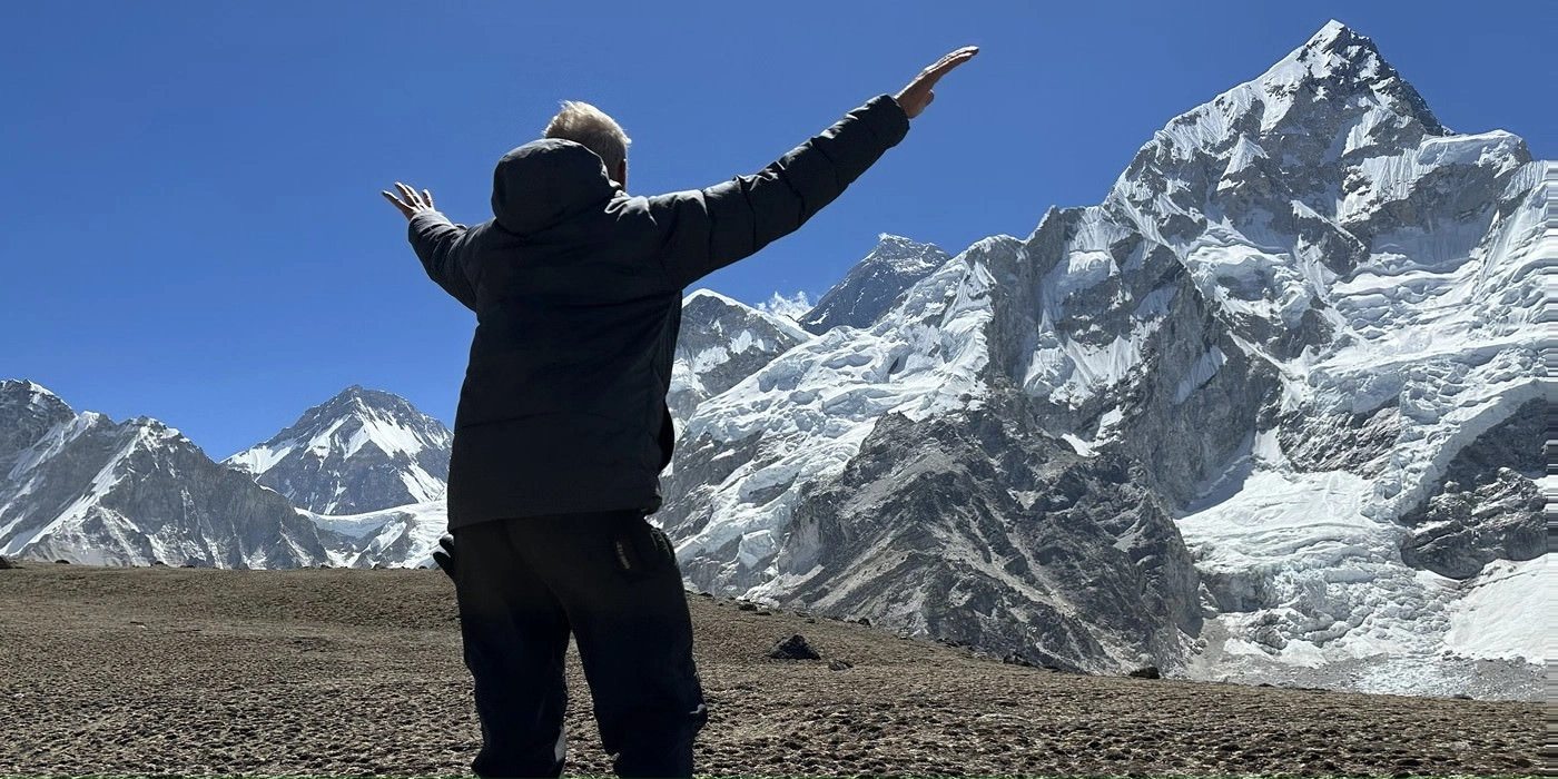 Everest Helicopter Escape