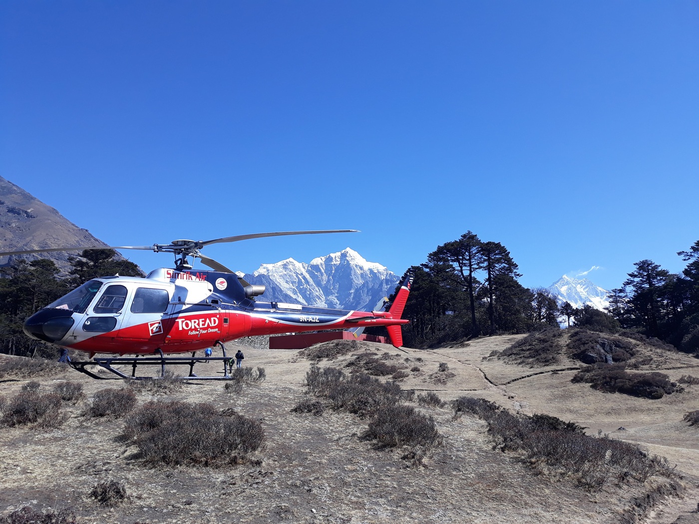 Helicopter Trip to Everest
