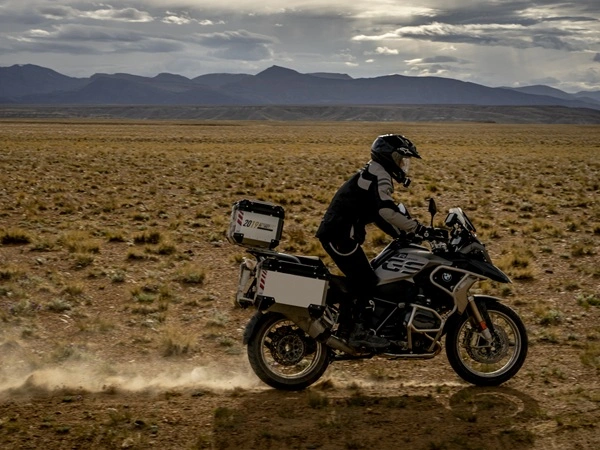 Lhasa to Everest Base Camp Motorcycle Tour