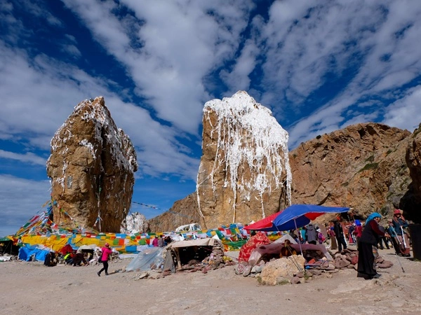 Lhasa to Everest and Namtso Lake Private Luxury Tour